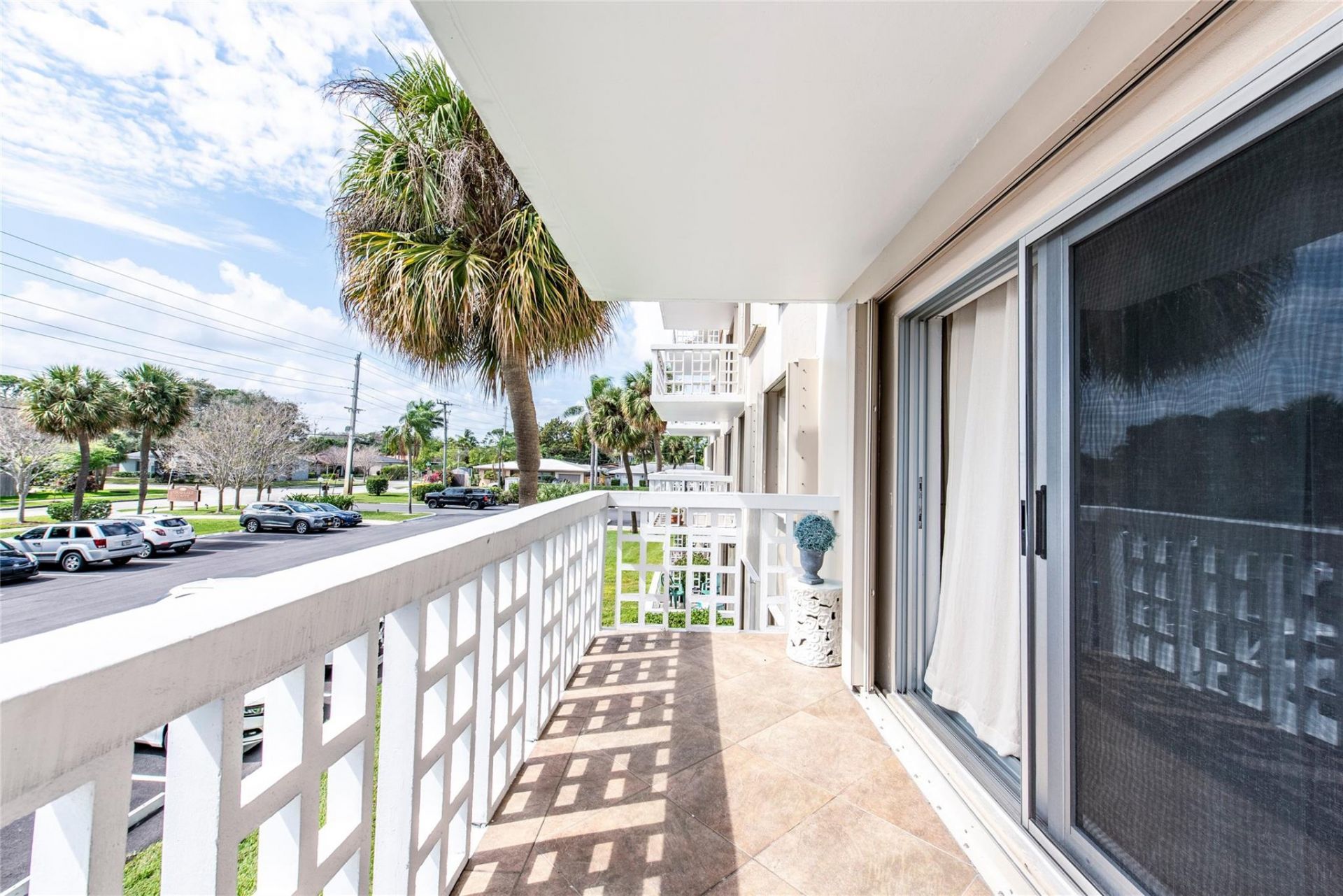 1831 NE 38th Street, Unit 206, Fort Lauderdale, FL 33308 Photo