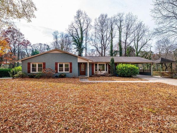 1060 26th Avenue NE, Hickory, NC 28601