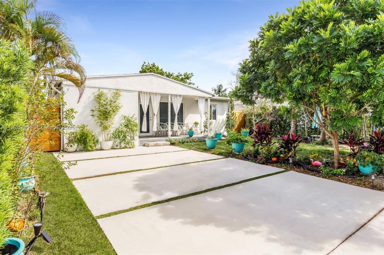 5300 NW 1st Ave, Oakland Park, FL 33309 Main Photo