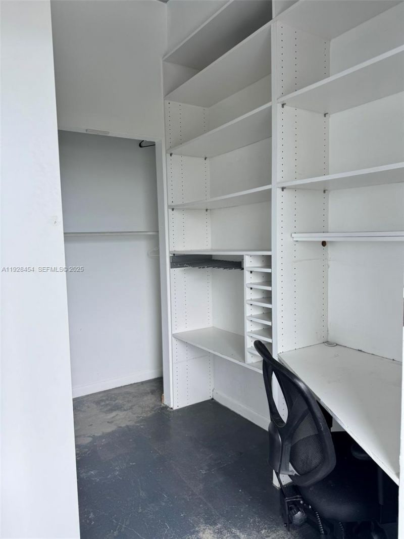 10 SW South River Dr, Unit 812, Miami, FL 33130 Photo