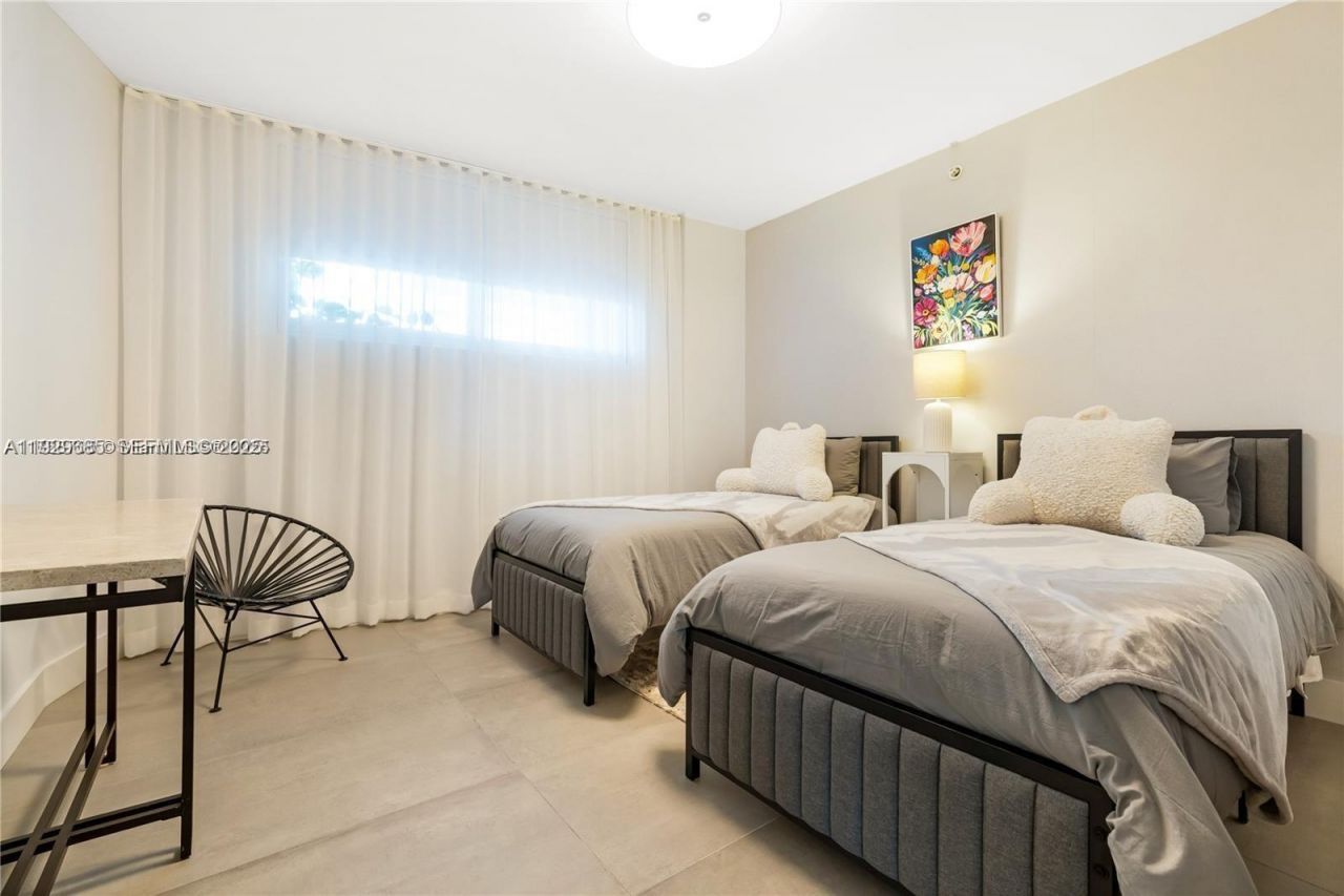 9821 E Bay Harbor Dr, Unit 503, Bay Harbor Islands, FL 33154 Photo