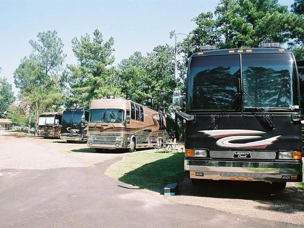 500 Saint Michael Drive , Texarkana, TX 75503