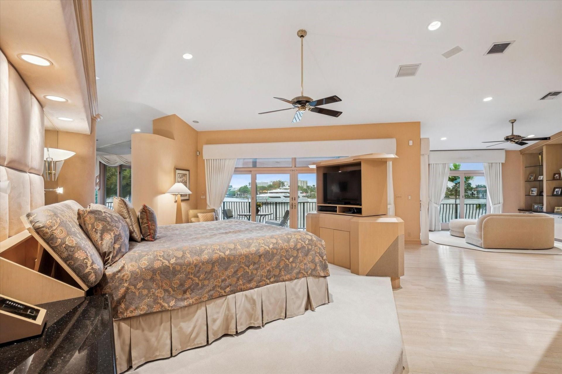 5 Isla Bahia Drive, Fort Lauderdale, FL 33316 Photo