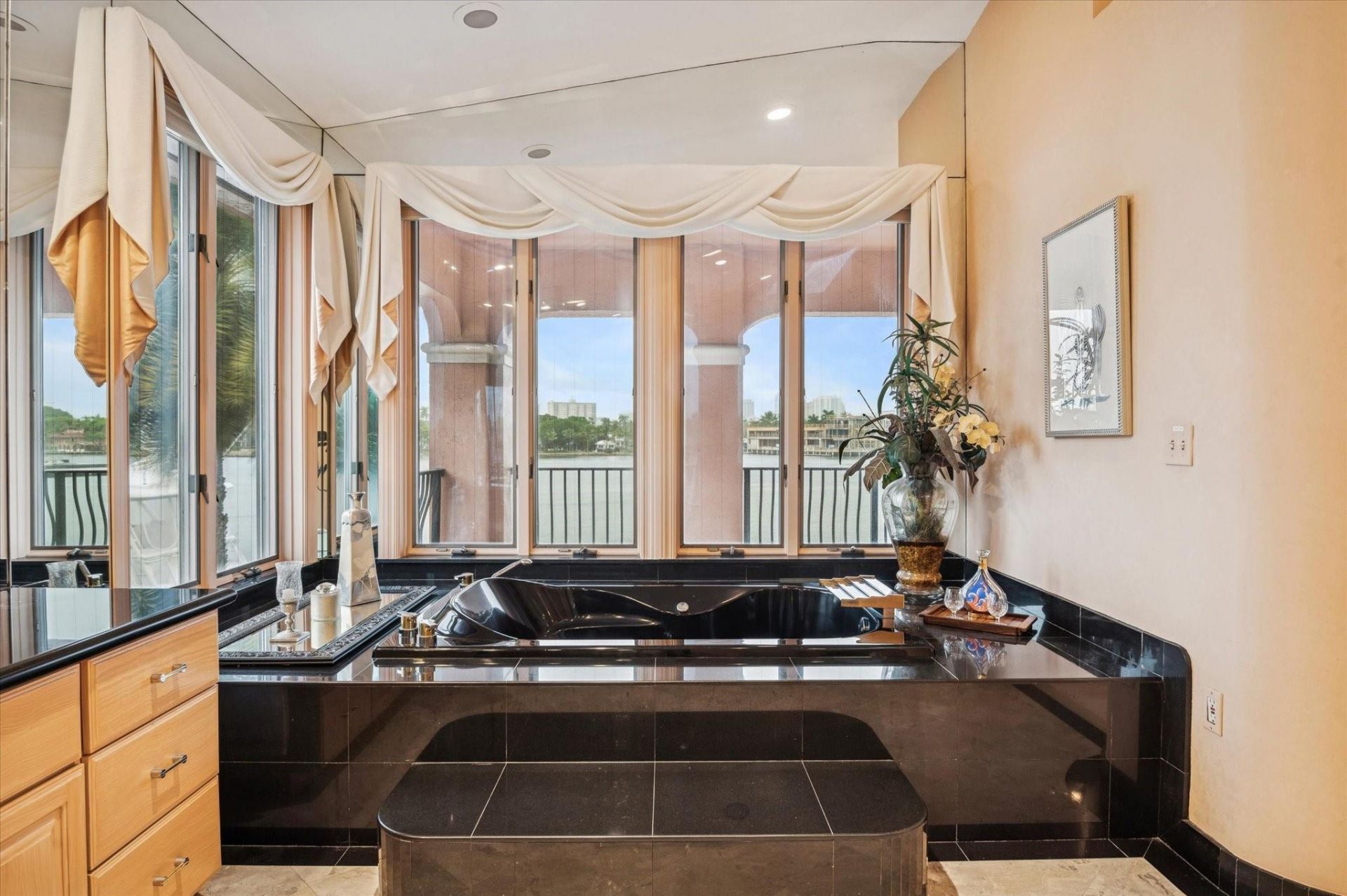 5 Isla Bahia Drive, Fort Lauderdale, FL 33316 Photo