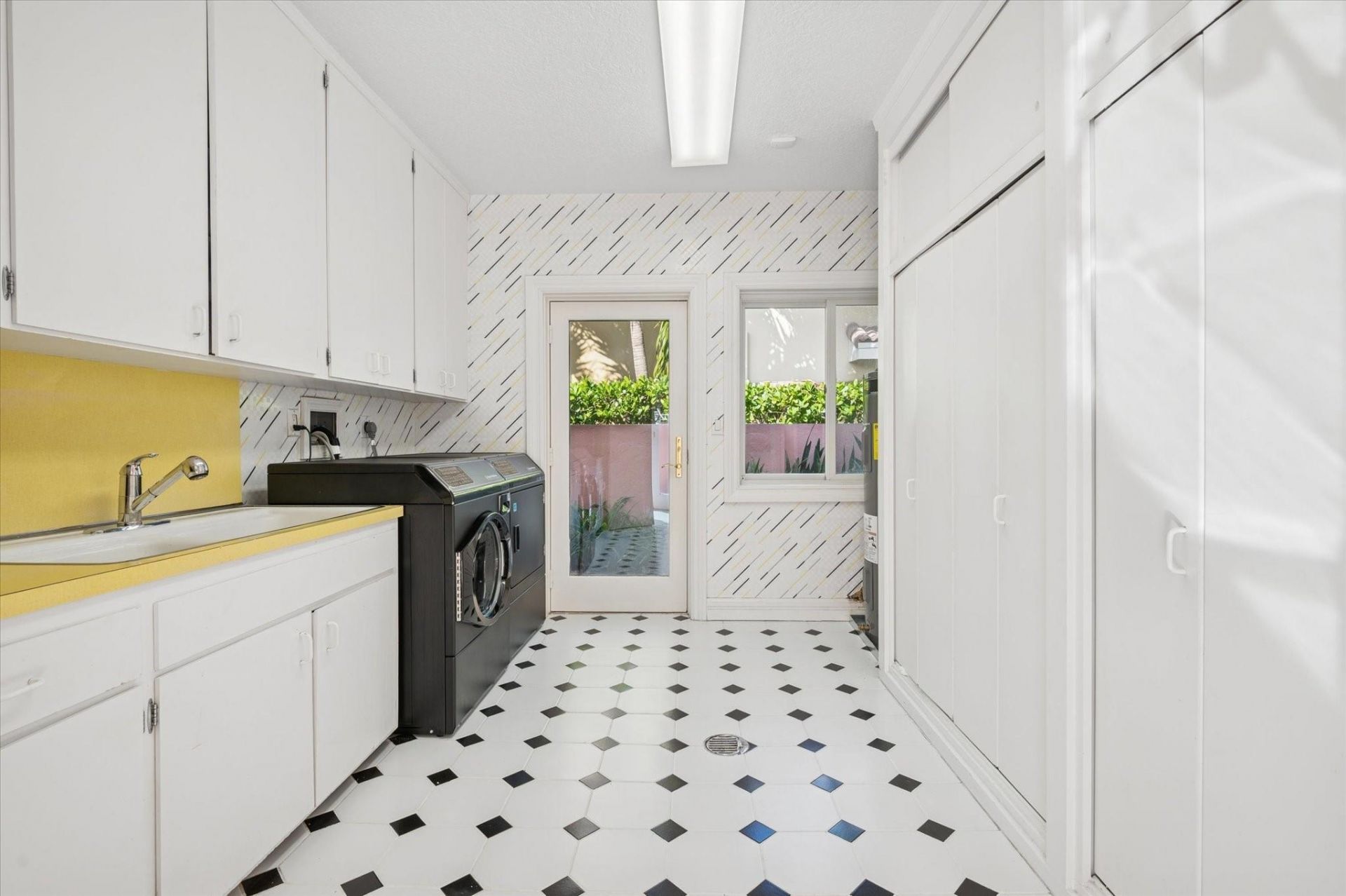 5 Isla Bahia Drive, Fort Lauderdale, FL 33316 Photo