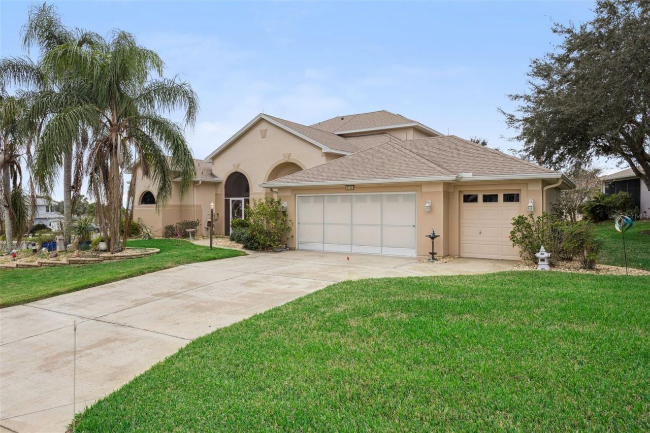 5740 Bounty Circle, Tavares, FL 32778 Main Photo