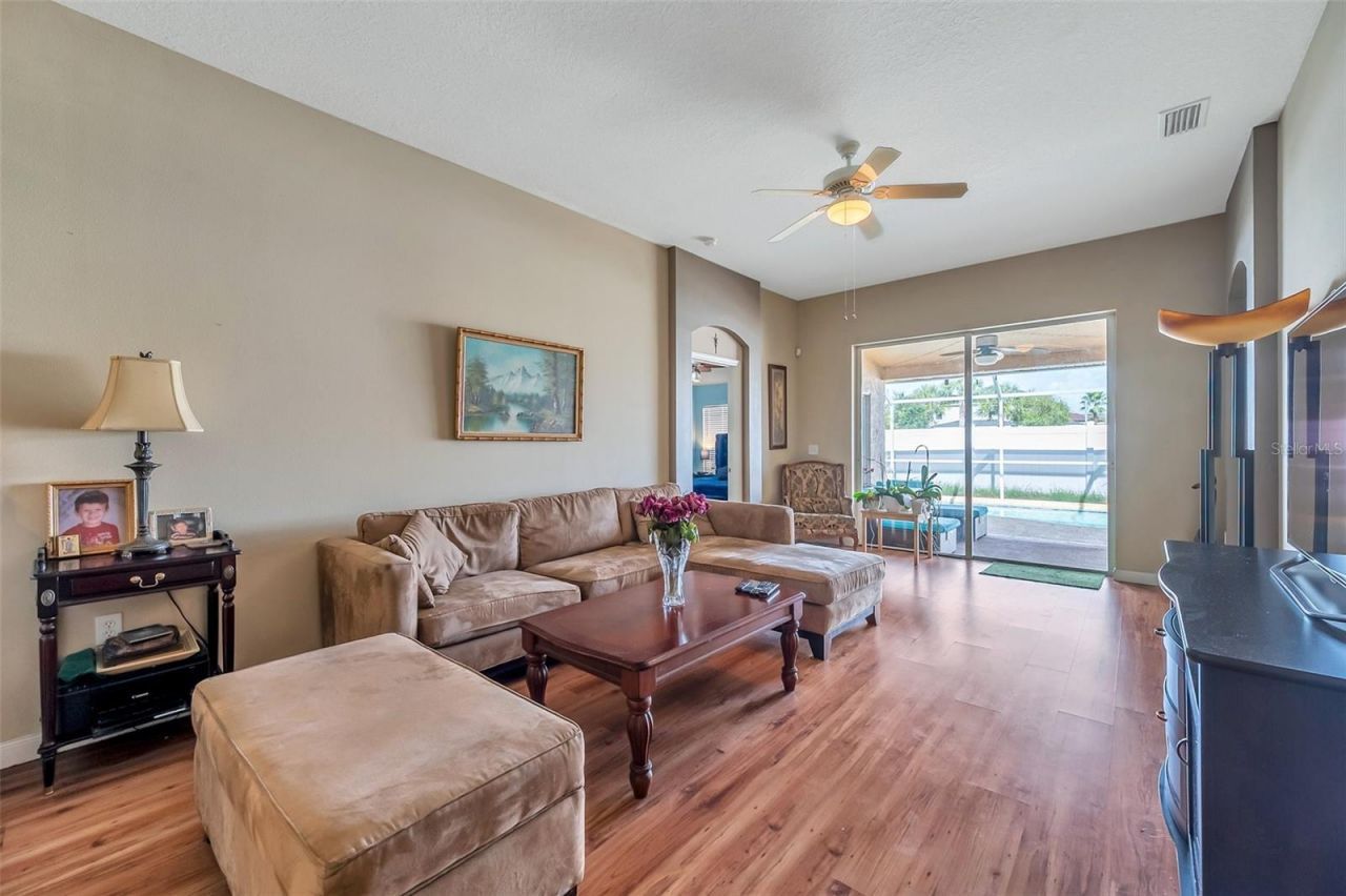 12308 Adventure Drive, Riverview, FL 33579 Photo