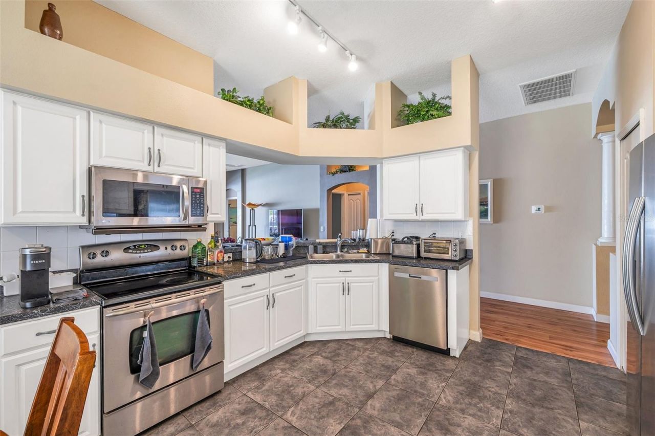 12308 Adventure Drive, Riverview, FL 33579 Photo