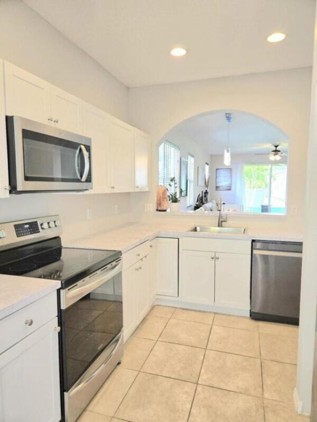 9658 SW Lindale Trace Boulevard, Port Saint Lucie, FL 34987 Photo