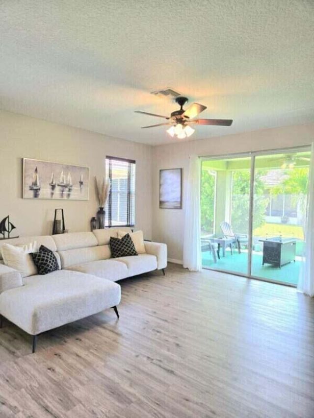 9658 SW Lindale Trace Boulevard, Port Saint Lucie, FL 34987 Photo