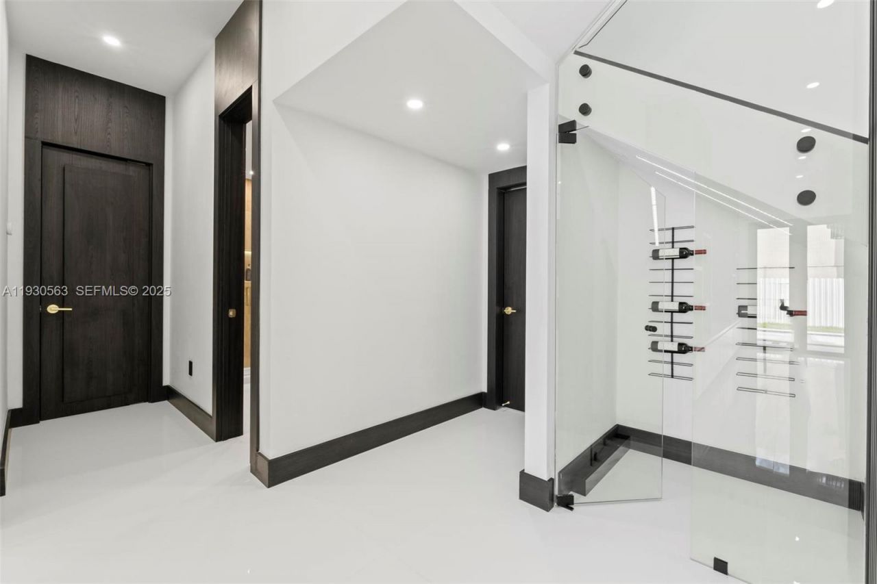 18172 NW 91st Ct, Hialeah, FL 33018 Photo