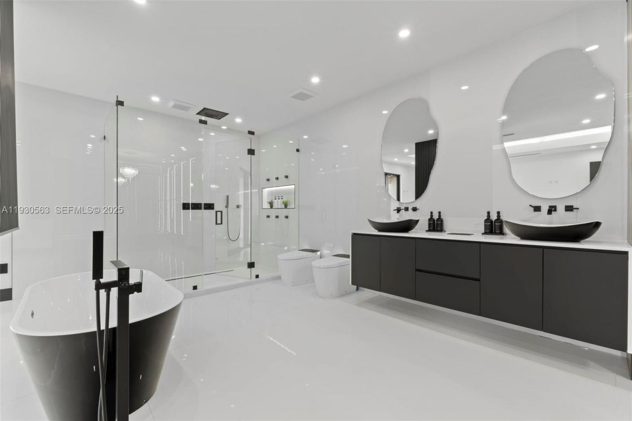 18172 NW 91st Ct, Hialeah, FL 33018 Photo