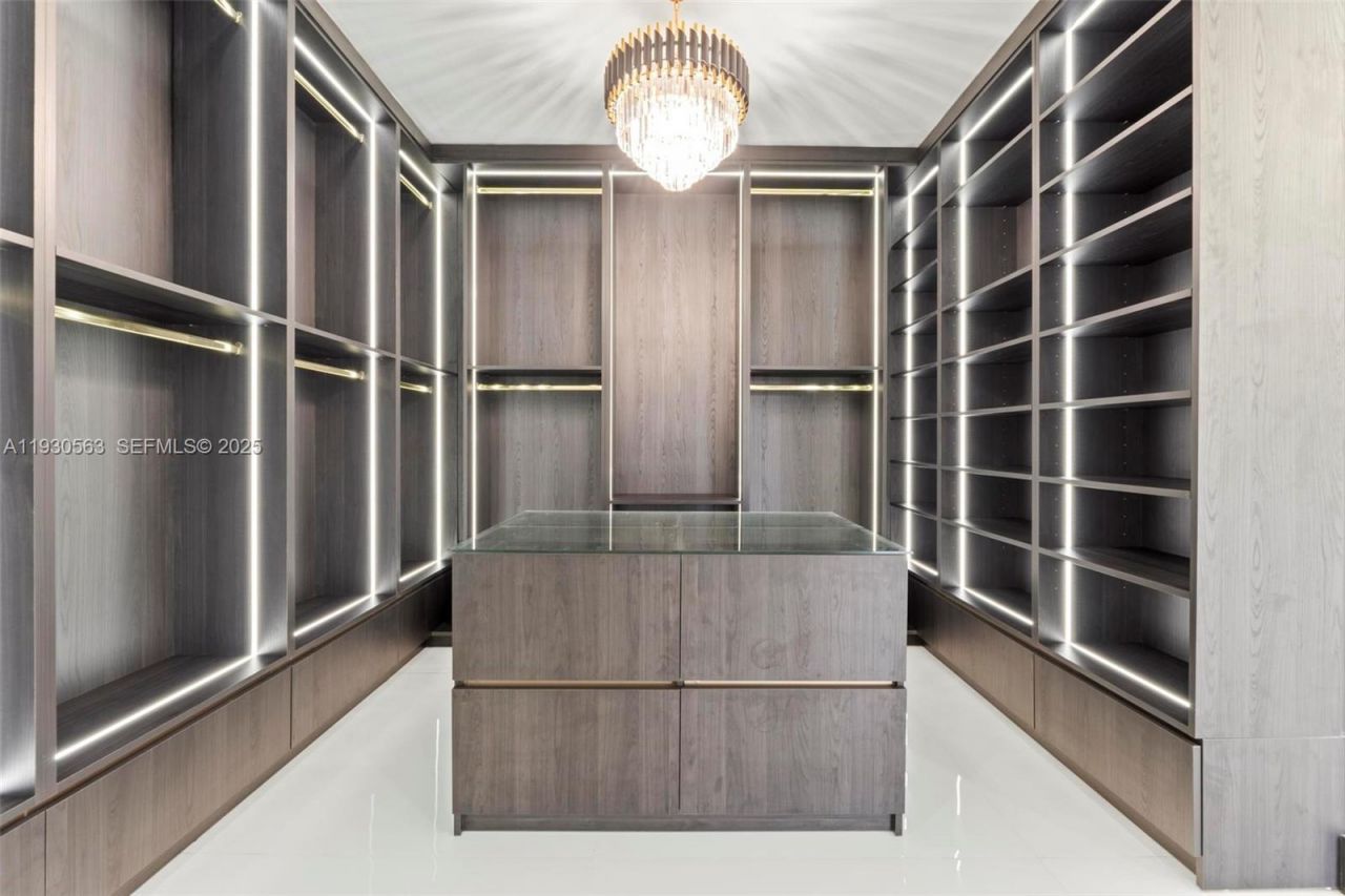 18172 NW 91st Ct, Hialeah, FL 33018 Photo