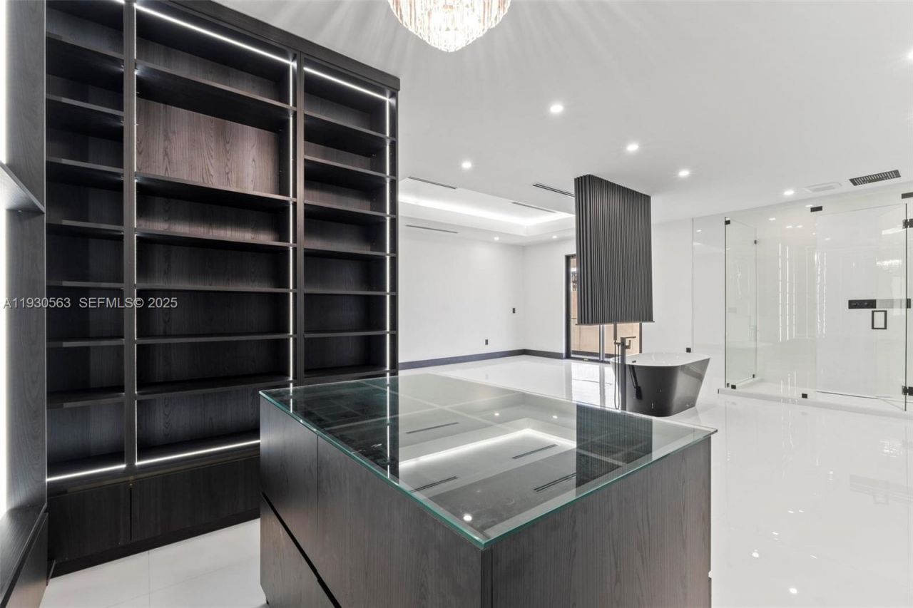 18172 NW 91st Ct, Hialeah, FL 33018 Photo