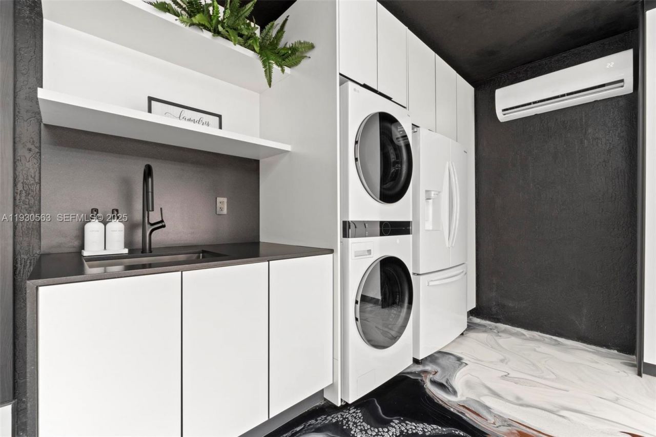 18172 NW 91st Ct, Hialeah, FL 33018 Photo