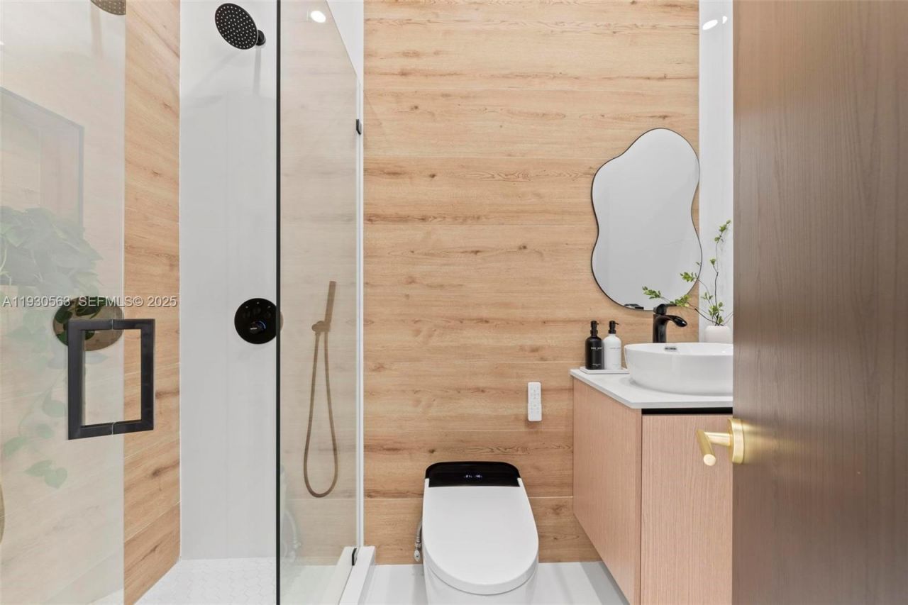 18172 NW 91st Ct, Hialeah, FL 33018 Photo