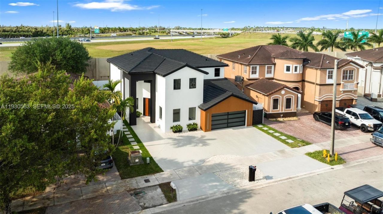 18172 NW 91st Ct, Hialeah, FL 33018 Photo