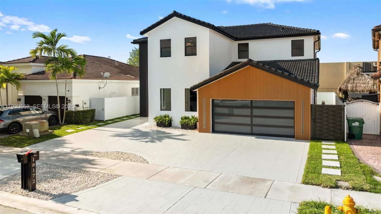 18172 NW 91st Ct, Hialeah, FL 33018 Photo