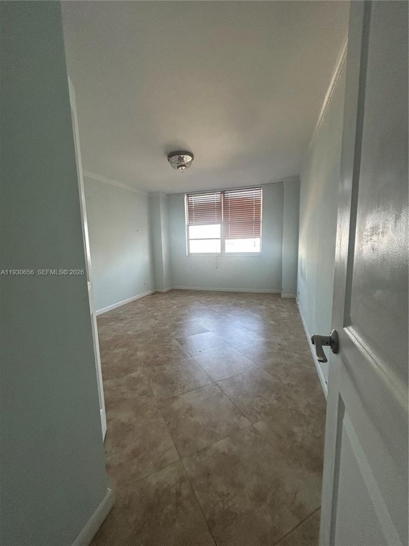 251 174th St, Unit 418, Sunny Isles Beach, FL 33160 Photo