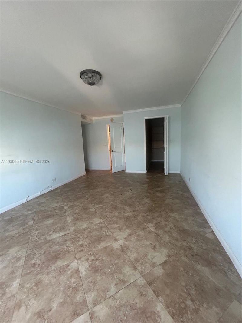 251 174th St, Unit 418, Sunny Isles Beach, FL 33160 Photo
