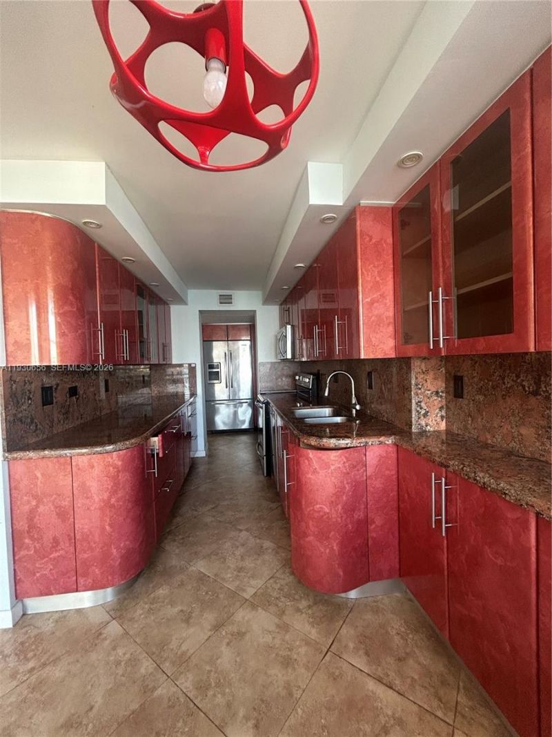 251 174th St, Unit 418, Sunny Isles Beach, FL 33160 Photo