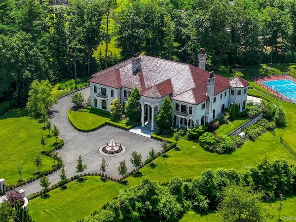 4 Valentines Farm Court, Old Brookville, NY 11545