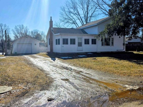 237 E Pearl Street, Kingston, WI 53939