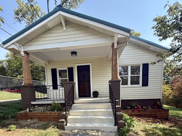 910 Reed St, Knoxville, TN 37921