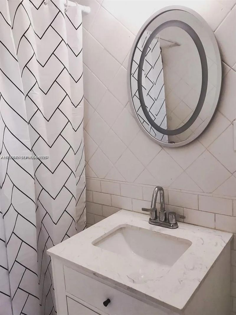 1611 Michigan Ave , Unit 21, Miami Beach, FL 33139 Photo