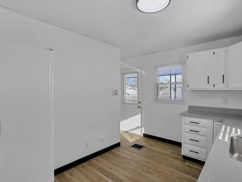 408 Derrer Road, Columbus, OH 43204 Photo 17