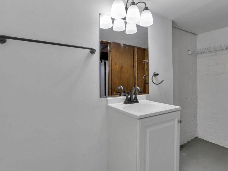 408 Derrer Road, Columbus, OH 43204 Photo 32