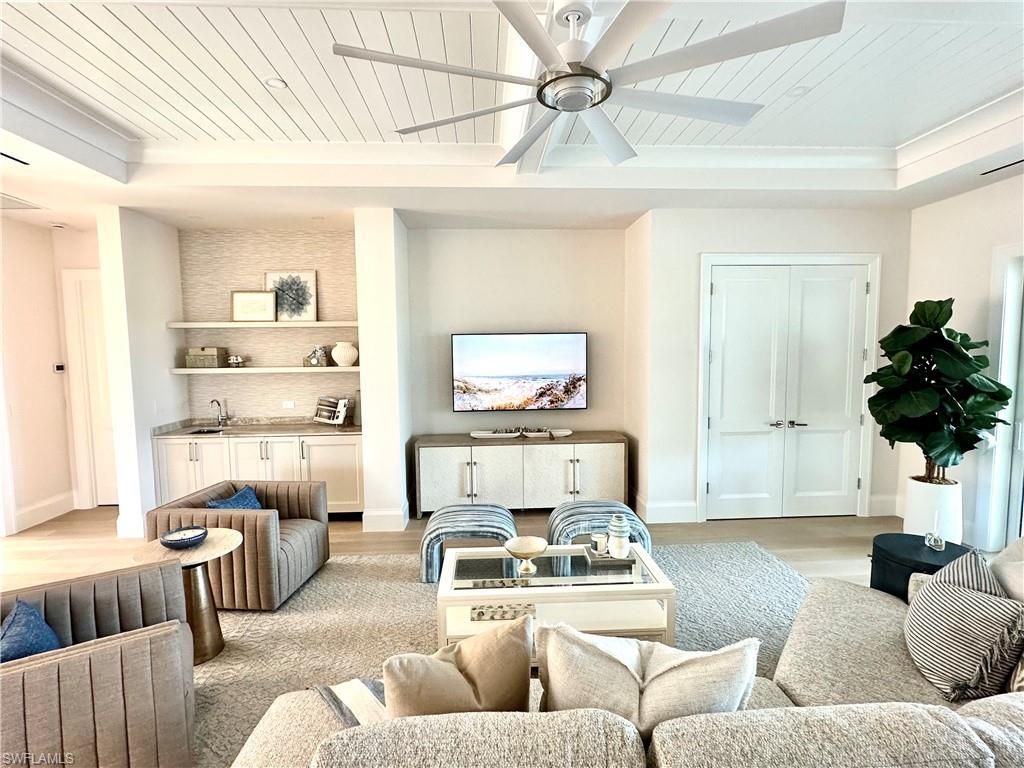 809 Wedge Dr, Naples, FL 34103 Photo