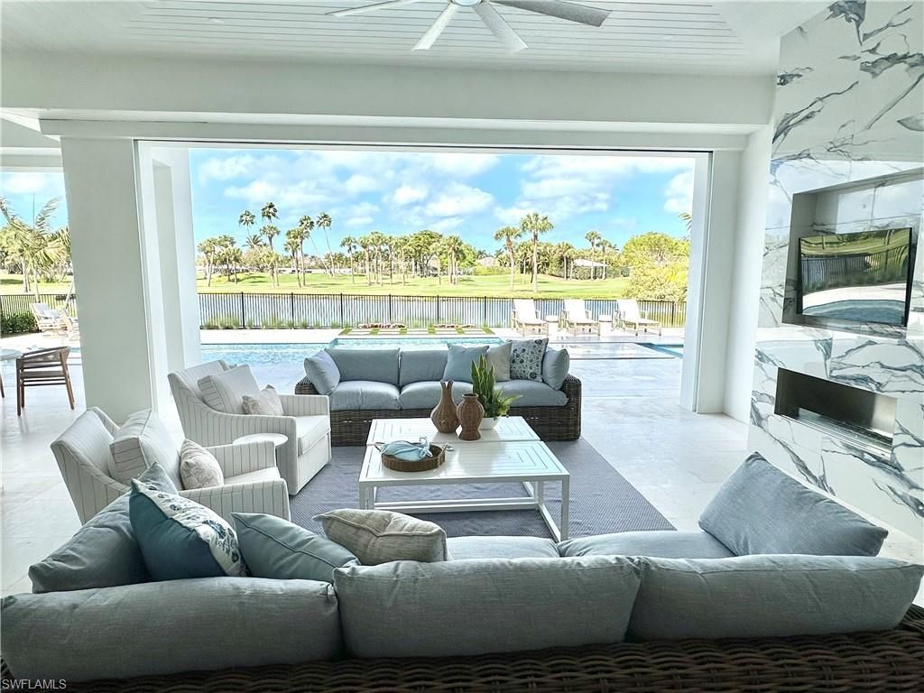 809 Wedge Dr, Naples, FL 34103 Photo