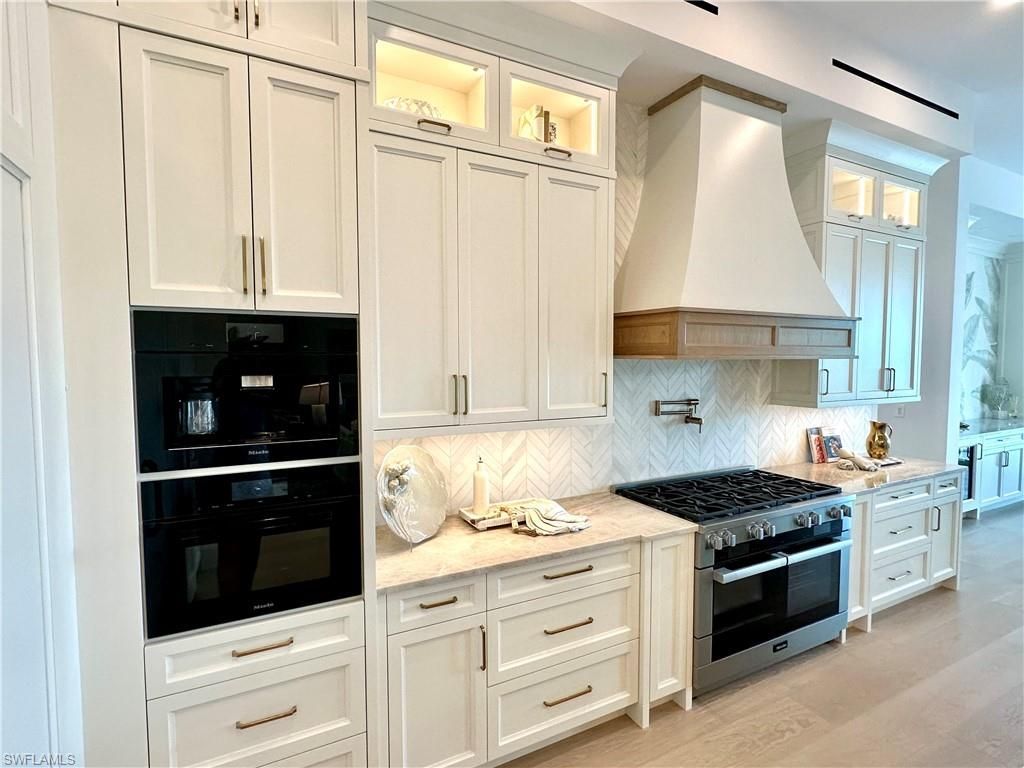 809 Wedge Dr, Naples, FL 34103 Photo