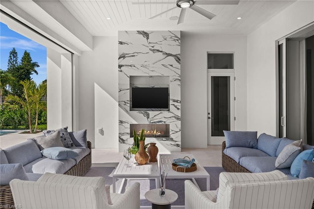 809 Wedge Dr, Naples, FL 34103 Photo