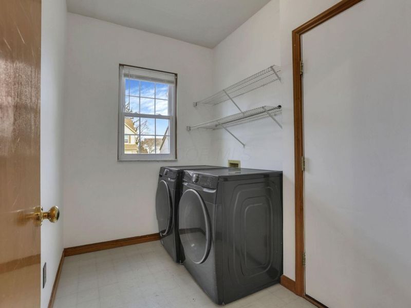 7352 Old Creek Lane, Canal Winchester, OH 43110 Photo 10