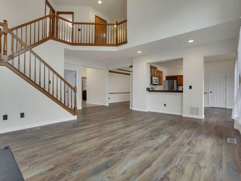 7352 Old Creek Lane, Canal Winchester, OH 43110 Photo 17