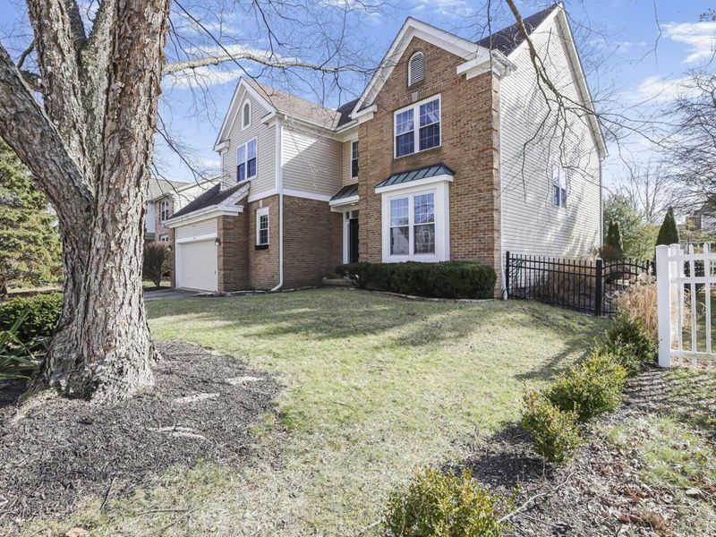 7352 Old Creek Lane, Canal Winchester, OH 43110 Photo 6