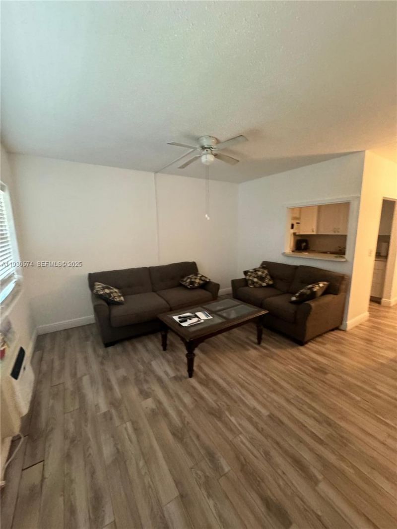 118 E Salisbury E, Unit 118, West Palm Beach, FL 33417 Photo