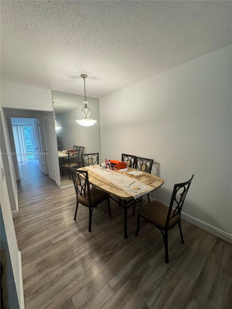 118 E Salisbury E, Unit 118, West Palm Beach, FL 33417 Photo