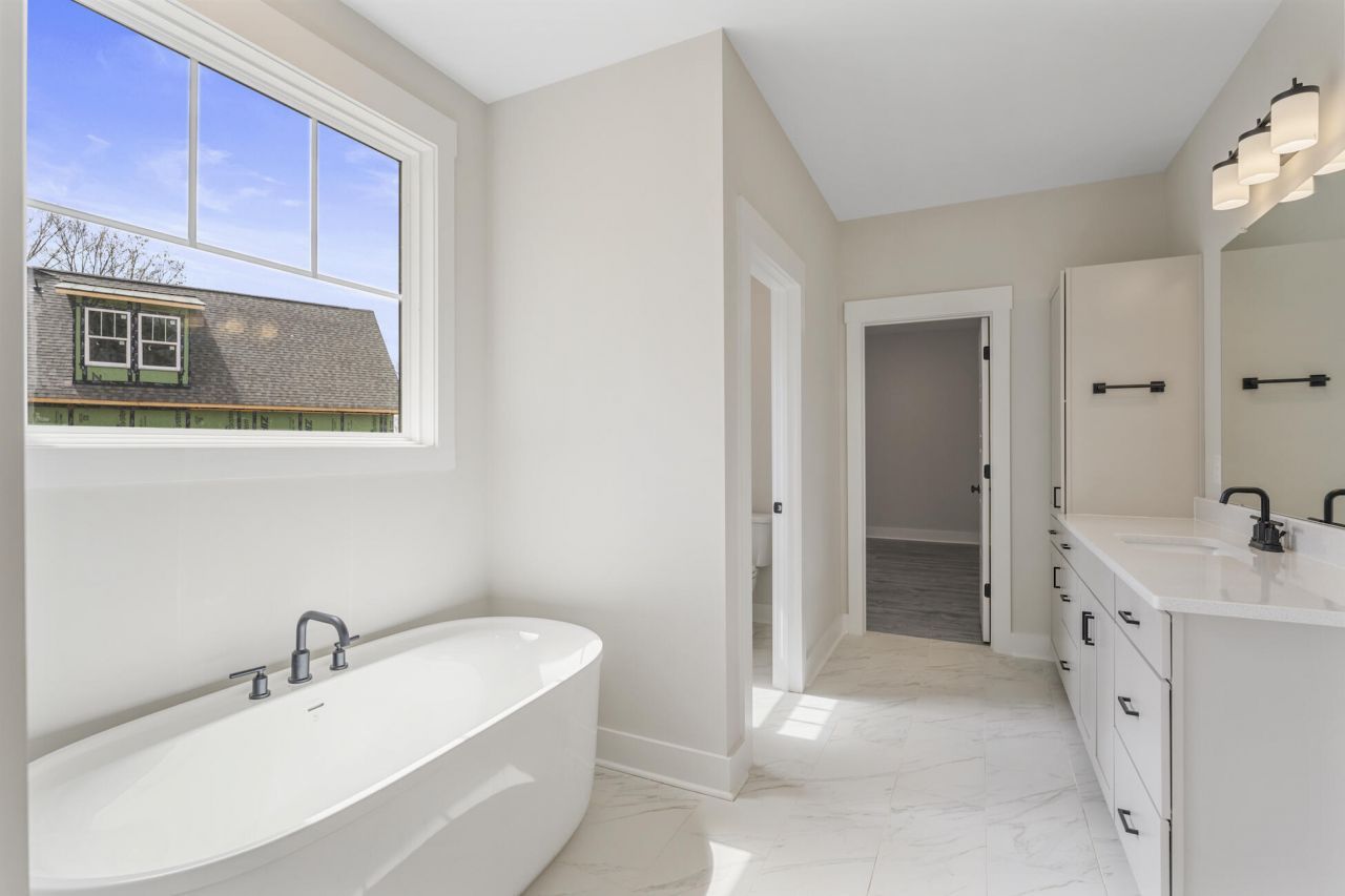 2041 Briar Bend Road Photo 11