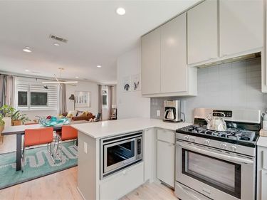 4705 Bryan Street, Unit 302, Dallas, TX 75204