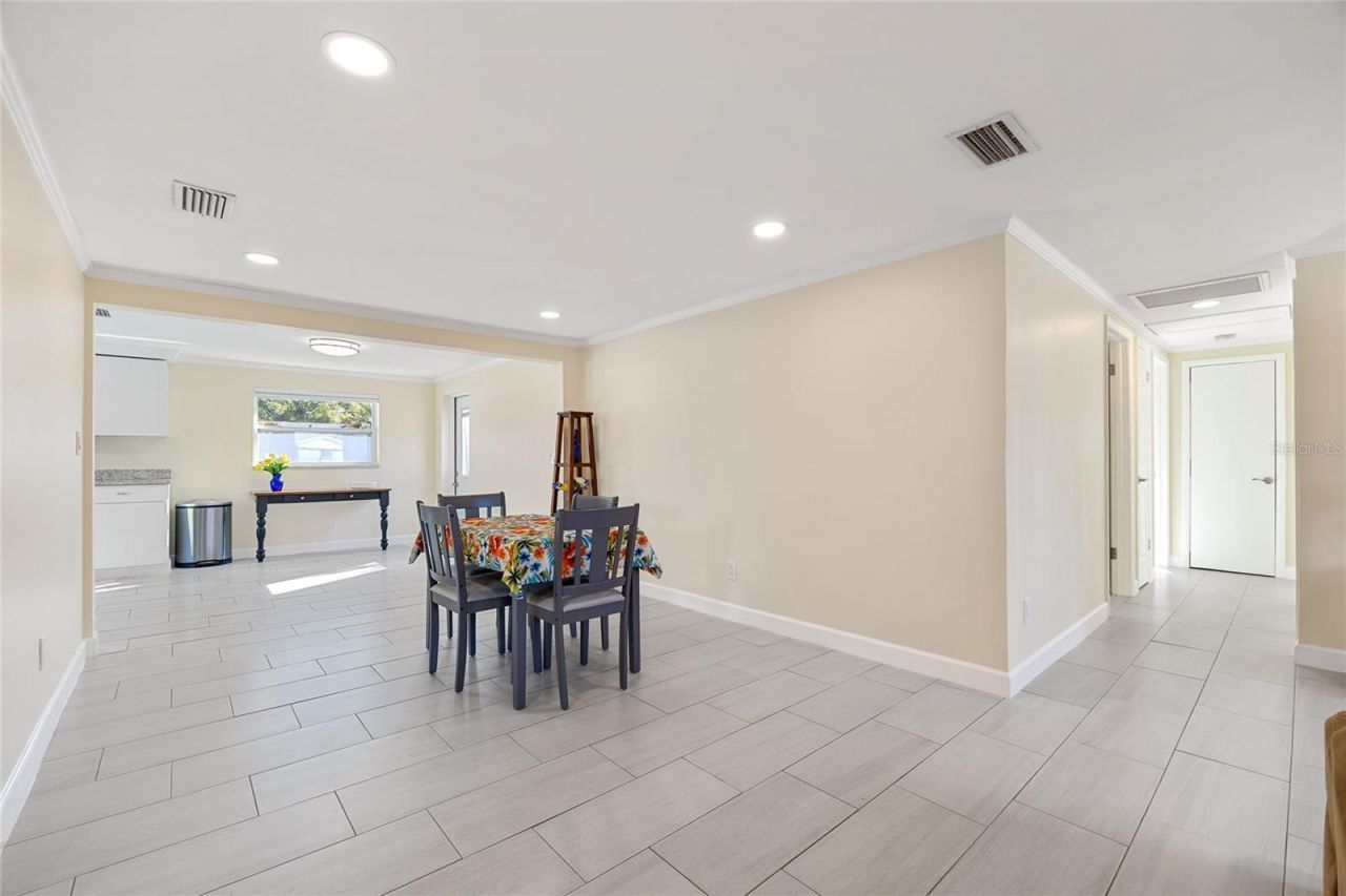 9203 51st Street N, Pinellas Park, FL 33782 Photo