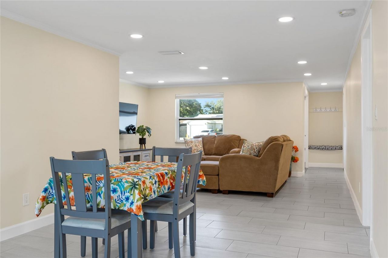 9203 51st Street N, Pinellas Park, FL 33782 Photo