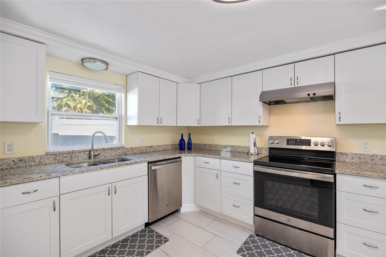 9203 51st Street N, Pinellas Park, FL 33782 Photo