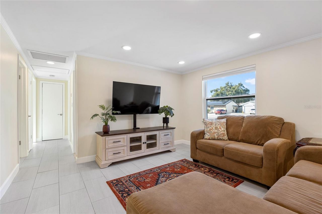 9203 51st Street N, Pinellas Park, FL 33782 Photo