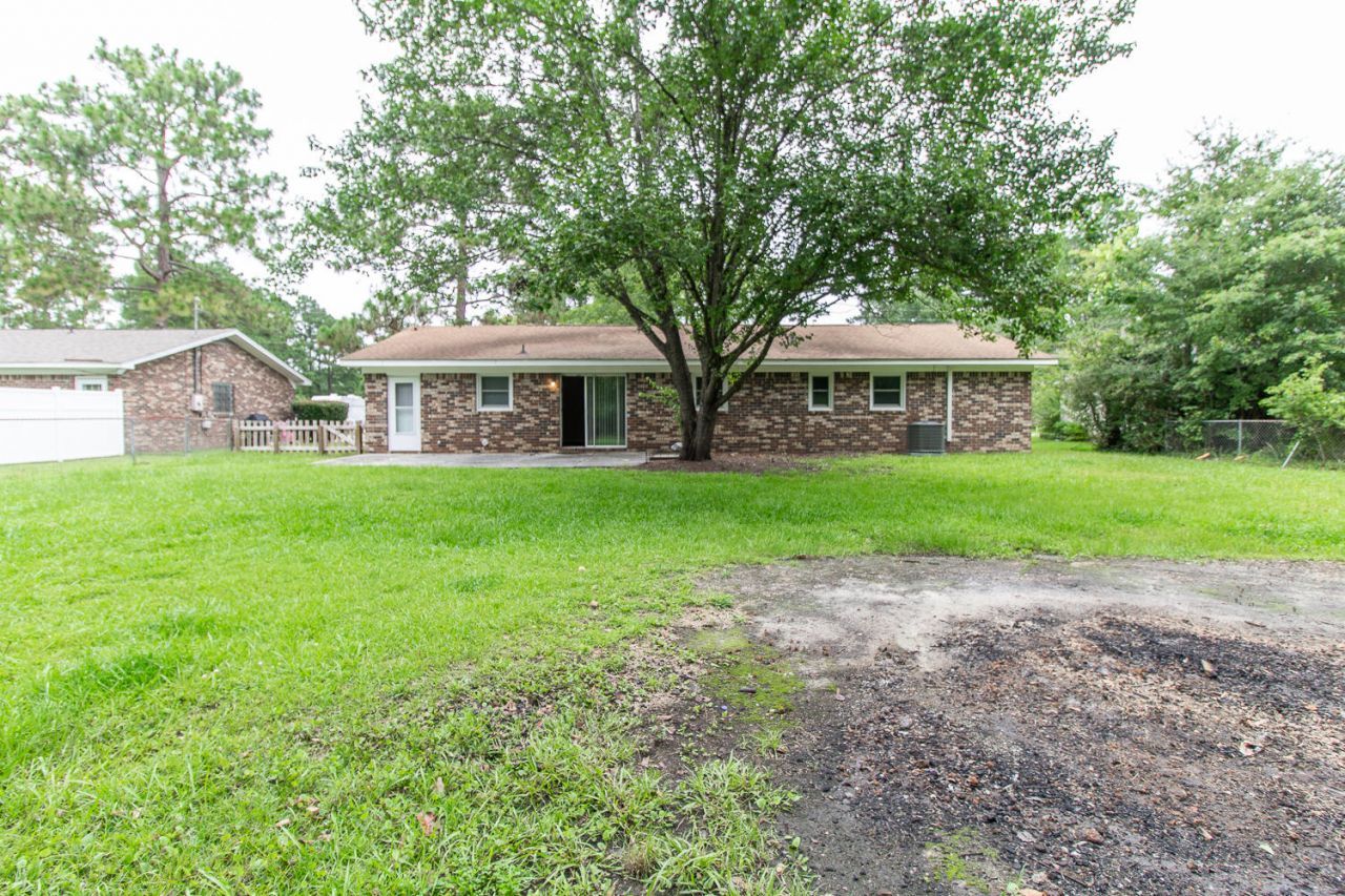 212 Farmhill Drive Photo 15