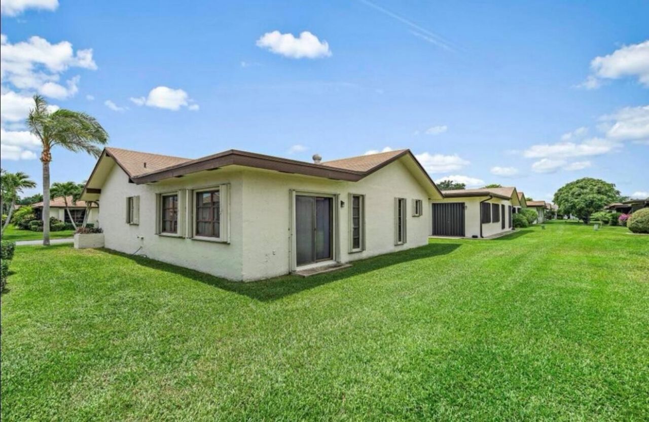 6089 Glentree Lane, Greenacres, FL 33463 Photo
