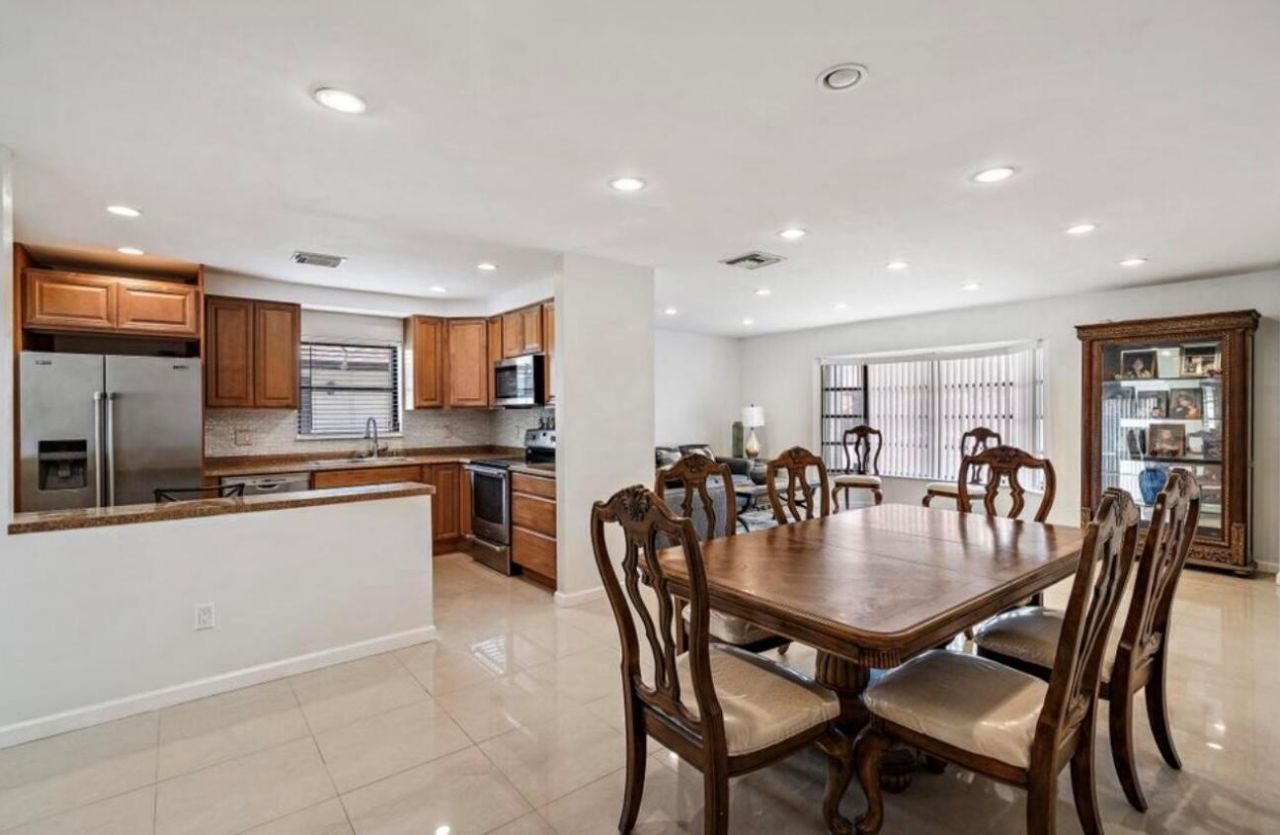 6089 Glentree Lane, Greenacres, FL 33463 Photo
