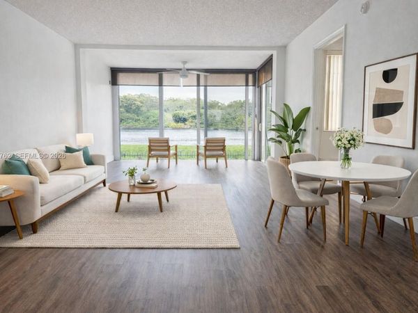 9450 Poinciana Pl, Unit 103, Davie, FL 33324